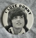 Filename=lovedonnypin.jpg
Filesize=42KiB
Dimensions=292x305
Date added=Jan 06, 2025 lovedonnypin.jpg